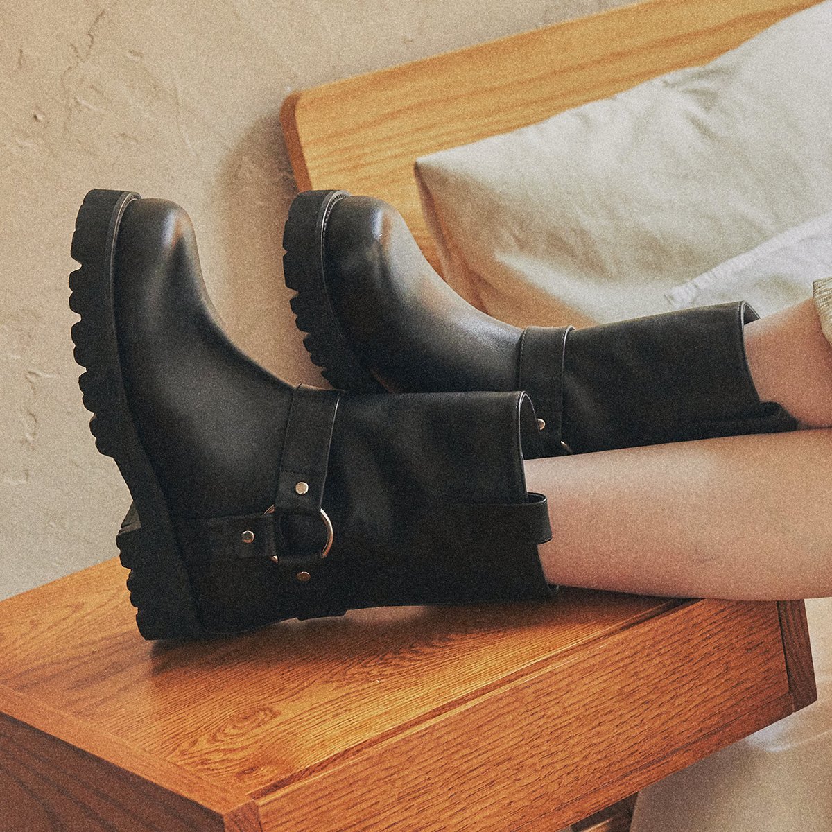 パラディクルール（PARADIS COULEUR）/25秋冬新作◆PARADIS COULEUR◆3．5cmヒール◆オブリークトウリングエンジニアブーツ 25秋冬新作◇PARADIS COULEUR◇3.5cmヒール◇オブリークトウリング