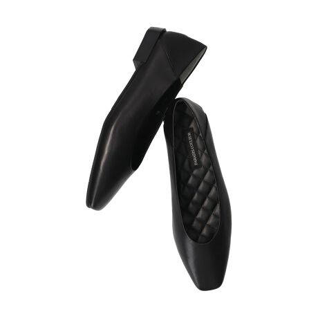 [^:31101P]̗ǂӂƂLeBOC\[IȈꑫBgEq[̃tHVvłȂX^CbVȈہBx[VbNŖÔȂfUCȂ̂ŁAg܂ByPARADIS COULEUR^pfBN[zhl̏̉炵hɂAfUCłȂfނtHɂ炵ǋyupfBN[vBo܂BYߒɐLYꍇ܂B܂fނ̓A኱̐FACꂪꍇ܂A͑fނ̓ƂȂ܂BAɑjꍇ܂BBě̓ɂFČꍇ܂ B܂Aql̂gPCj^[X}[gtHʂȂǂ̊ɂFۂ̏iƈČꍇ܂BTCYZ(\L)͂܂ŖڈƂȂ܂B̌`ɂKTCY̌l܂B\߂Bd:197g