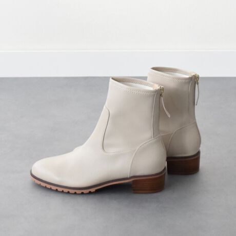 [^:33006P]EhgẼXgb`V[gu[cBAbp[ɂ̓\tgU[ƃXgb`VZeBbNU[gpĂ܂BɃtBbgXbLƂVGbgJWAłȂtF~jȈꑫłBAEg\[ɂ̓Obv͂̂郉o[Mbh\[gpĂ܂BX^CI΂ȂVvȃfUCŗ܂킵̌ꑫłByPARADIS COULEUR^pfBN[zhl̏̉炵hɂAfUCłȂfނtHɂ炵ǋyupfBN[vBo܂BYߒɐLYꍇ܂B܂fނ̓A኱̐FACꂪꍇ܂A͑fނ̓ƂȂ܂BAɑjꍇ܂BBě̓ɂFČꍇ܂ B܂Aql̂gPCj^[X}[gtHʂȂǂ̊ɂFۂ̏iƈČꍇ܂BTCYZ(\L)͂܂ŖڈƂȂ܂B̌`ɂKTCY̌l܂B\߂B#obNt@Xi[:15.5cm:22cmd:325g