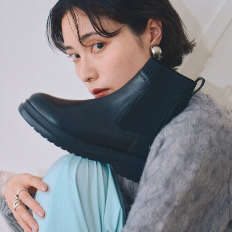 [^:33009P][h\[̃u҂݃TChSAu[cupfBN[voꂵ܂BVvŖÔȂfUCȂ̂ŁAg܂ByʂŃNbVɗDꂽ[h\[s̕SyĂ܂ByPARADIS COULEUR^pfBN[zhl̏̉炵hɂAfUCłȂfނtHɂ炵ǋyupfBN[vBo܂BYߒɐLYꍇ܂B܂fނ̓A኱̐FACꂪꍇ܂A͑fނ̓ƂȂ܂BAɑjꍇ܂BBě̓ɂFČꍇ܂ B܂Aql̂gPCj^[X}[gtHʂȂǂ̊ɂFۂ̏iƈČꍇ܂BTCYZ(\L)͂܂ŖڈƂȂ܂B̌`ɂKTCY̌l܂B\߂B:15.5cm:21cmd:313g