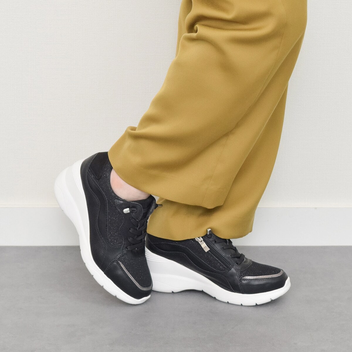 [}C]Round About7cmq[TChWbvq[AbvXj[J[/EhAoEgiRound Aboutj ubNRr