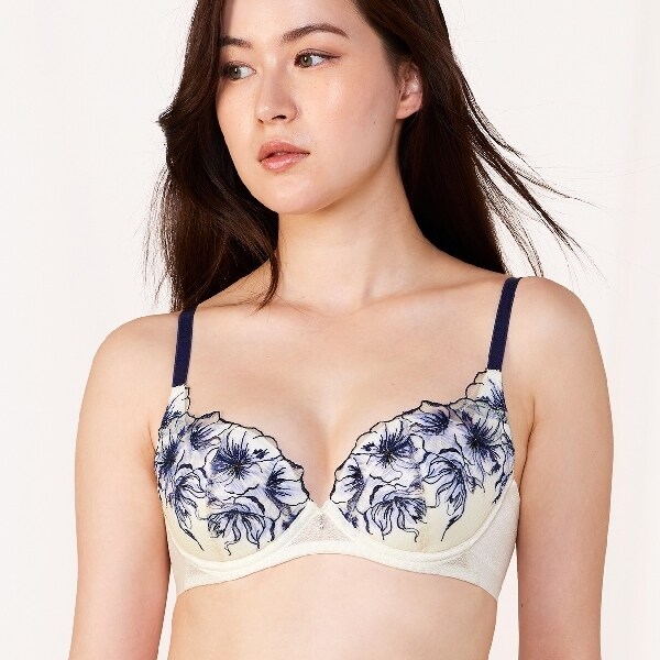 D65M トリンプ 天使のブラ 魔法のハリ感586 ブラ＆ショーツYELLOW SALE】天使のブラ(R) 魔法のハリ感586 ブラジャー TR586 WHU