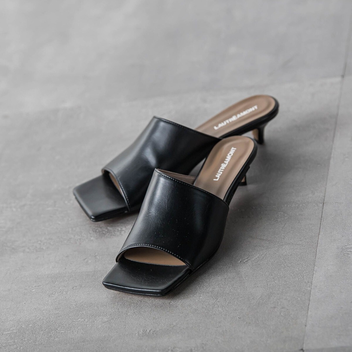 ジャーナルスタンダードレリューム　クロスストラッププラットフォームサンダル RELUME クロスストラッププラットフォームサンダル（サンダル