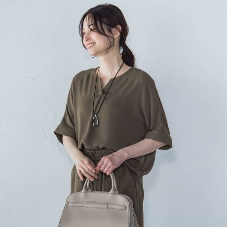 [^ԁF3113-53826]̂ƂݑfނiȈۂ^L[lbNuEXBƂGɉATê悤Ȕ򂪂قǂ悢Ɗo܂B܂茩VlbNƁAⒷ߂̑ŁA肰Ȃ̌^Jo[Bfނ̃pcƍ킹΁Aʋ΂₨HȂǁAꂢ߂ȃV[ɂ}b`ꂽZbgAbvX^C܂B----------------------------------------------------------------@ƒFt30xƂA@ŔɎア󂪂łBRFA݂̒花悢BACFʉx160xƂăACdグłBhCN[jOFΖnn܂ɂアhCN[jOłB----------------------------------------------------------------fg 165cm/pTCY 9i^OɋLڂꂽTCY̓k[hTCYłBۂ̏ĩTCY͏i̎mFB摜̏i̓TvƂȂ܂̂Ŏۂ̏iƎdlAHATCY኱قȂꍇ܂Bql̃j^[ɂۂ̂FƑقȂꍇ܂BBe󋵂̓ɂAFقȂČꍇ܂B֘A[hFLAUTREAMONT [gA fB[X ꂢ߃JWA lJWA i` ꂢ LC i Vv x[VbN ʋ΃X^C ItBXJWA LA ItBXX^C V 2025t 2025SS t ĕ ĕ WEBʒ WEB uEX