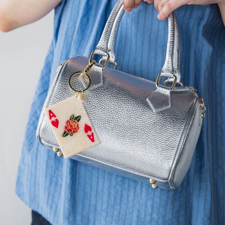 [^ԁF3103-54714]l̃R[fBl[gɎꂽSolar EclipsẽAj}`[t̃L[`F[BobO`[⌮A|[`ȂǁA̃ACeɃvX邾ŃANZgɁBtւ₷dlɂȂĂ̂ŁAЂƂłAd˕t߂łBSolar Eclipsei\[[ GNvXjɗDfނgpAfUCdANZT[&MtguhBj[NŃX^CbVȐi͎菑ɂIWifUCBnlւƍꂽiNYŏ̃`[ŃfUCAAJA[bp𒆐SɐEňĂByӎzigpOɁA^OɋLڂĂu舵̒ӏvAu\vKmFBi摜́A̓p\RȂǂ̉{ɂAۂ̐FƈقȂČꍇ܂B炩߂Bi̐F̖ڈ́AiP̂̉摜QƂB