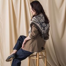 ロートレアモン(LAUTREAMONT)の馬車柄スクエアシルクスカーフ