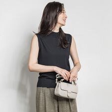 ノースリーブハイネックニット ≪手洗い可能≫