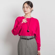 袖ボタンクルーネックニット ≪手洗い可能≫