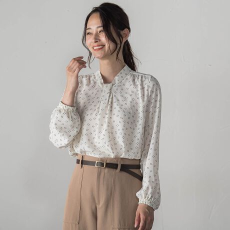 [^ԁF3113-56728]yfUCzȊ􉽕U΂߂AiŃNVJȈۂ̃vguEXłBƂlbNCɃ^bN炢A܂ꂢɌfUCB͎RɗVGbgŁAbNXȂƌ܂BRpNgȂ悢Xg[gVGbgŁAꖇƂĂ͂AWPbgJ[fBK̃Ci[ƂĂ􂵂܂Byfށzƒ悢򊴂̂obNTefނgpBȂ₩ȔŒSn悭Aiȃvgfy₩ȕłB@ł\Ȃ̂|CgBydlznȂt@Xi[