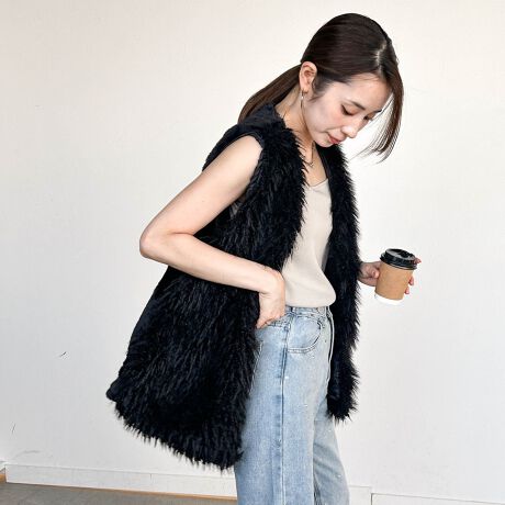 [^ԁF3105-56741]yfUCzӂƂVM[fނڂAN炵OWłB̊̂ёŁAVvȃR[fBl[gɃvX邾ŉ؂₩ƂȂꊴoBqbvB钷߂̏䊴ŁApcɂXJ[gɂoX悭킹܂BVvȃCi[ɉHD邾ŁAV[Y[h߂ACełByfށzOgEgEnׂă|GXe100Bё̒VM[fނgpA_炩ySn͂łBntŊ肪ǂAjbgJbg\[̏ォKɉHD܂B