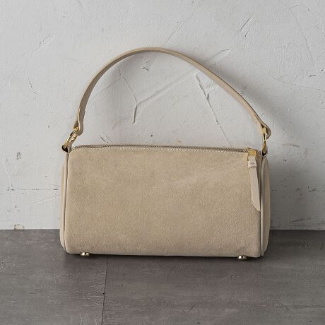 [^ԁF3142-57068]yfUCzNVJȃ{Xg^x[XɁARpNgŎ₷TCYɎdグobOłBVvȂiȃtHŁAfC[炫ꂢ߃V[܂ŕLBV_[ƃnh2WAYdlŁAX^COɍ킹ĎAWł܂Byfށz炩Ȏ̃GRXG[hgpBق̂Ƃ}bgȕ\Al炵Ɖ݂o܂Byʂň₷AfC[gɓKp̂fނłBfg 165cm/pTCY 9i^OɋLڂꂽTCY̓k[hTCYłBۂ̏ĩTCY͏i̎mFB摜̏i̓TvƂȂ܂̂Ŏۂ̏iƎdlAHATCY኱قȂꍇ܂Bql̃j^[ɂۂ̂FƑقȂꍇ܂BBe󋵂̓ɂAFقȂČꍇ܂B֘A[hFLAUTREAMONT [gA fB[X ꂢ߃JWA lJWA i` ꂢ LC i Vv x[VbN ʋ΃X^C ItBXJWA LA ItBXX^C V 2025H~ 2025AW H~ H H  