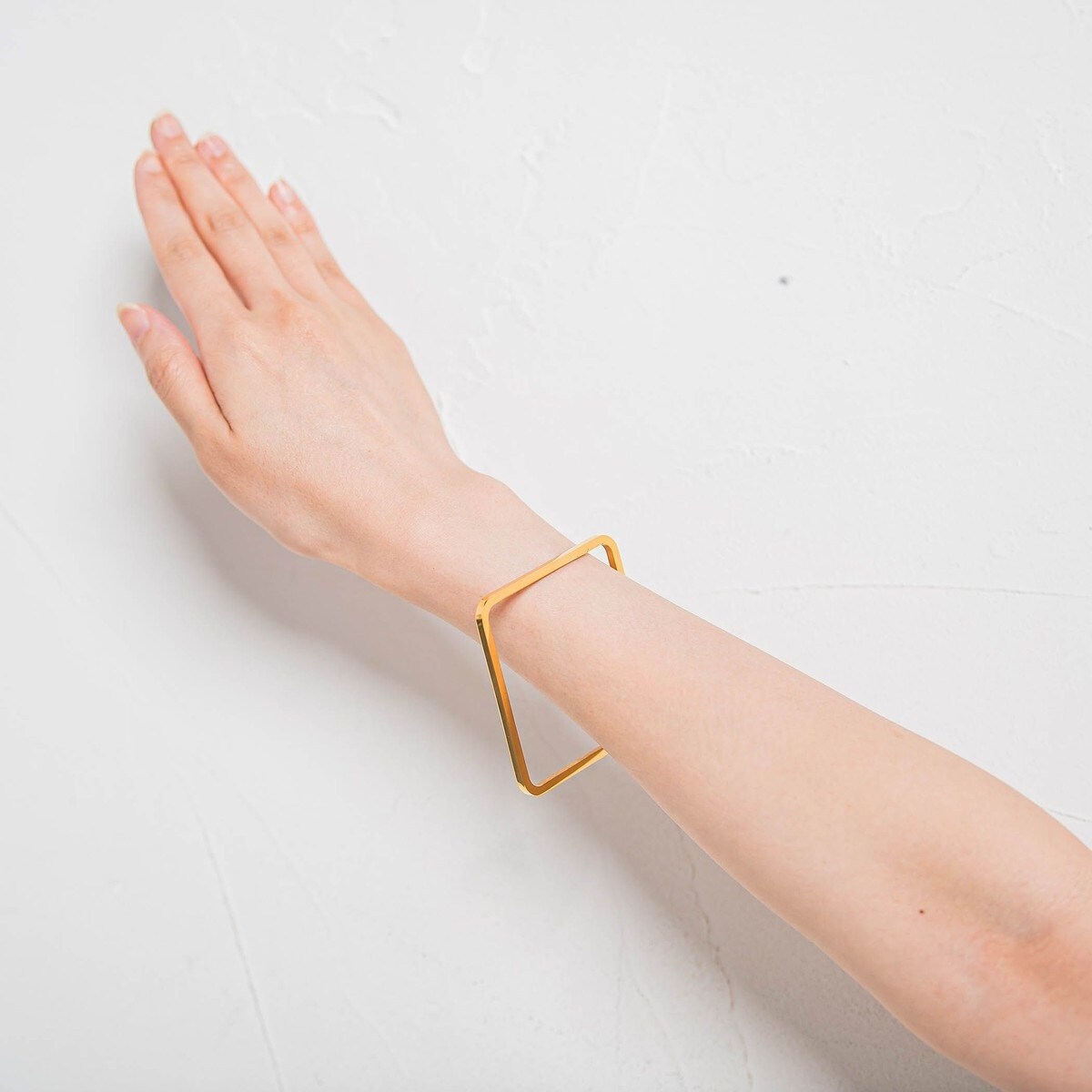 K18ツイストバングル 1156K2510 18k バングル ブランド」の人気商品