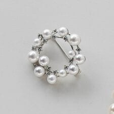 サークルブローチ