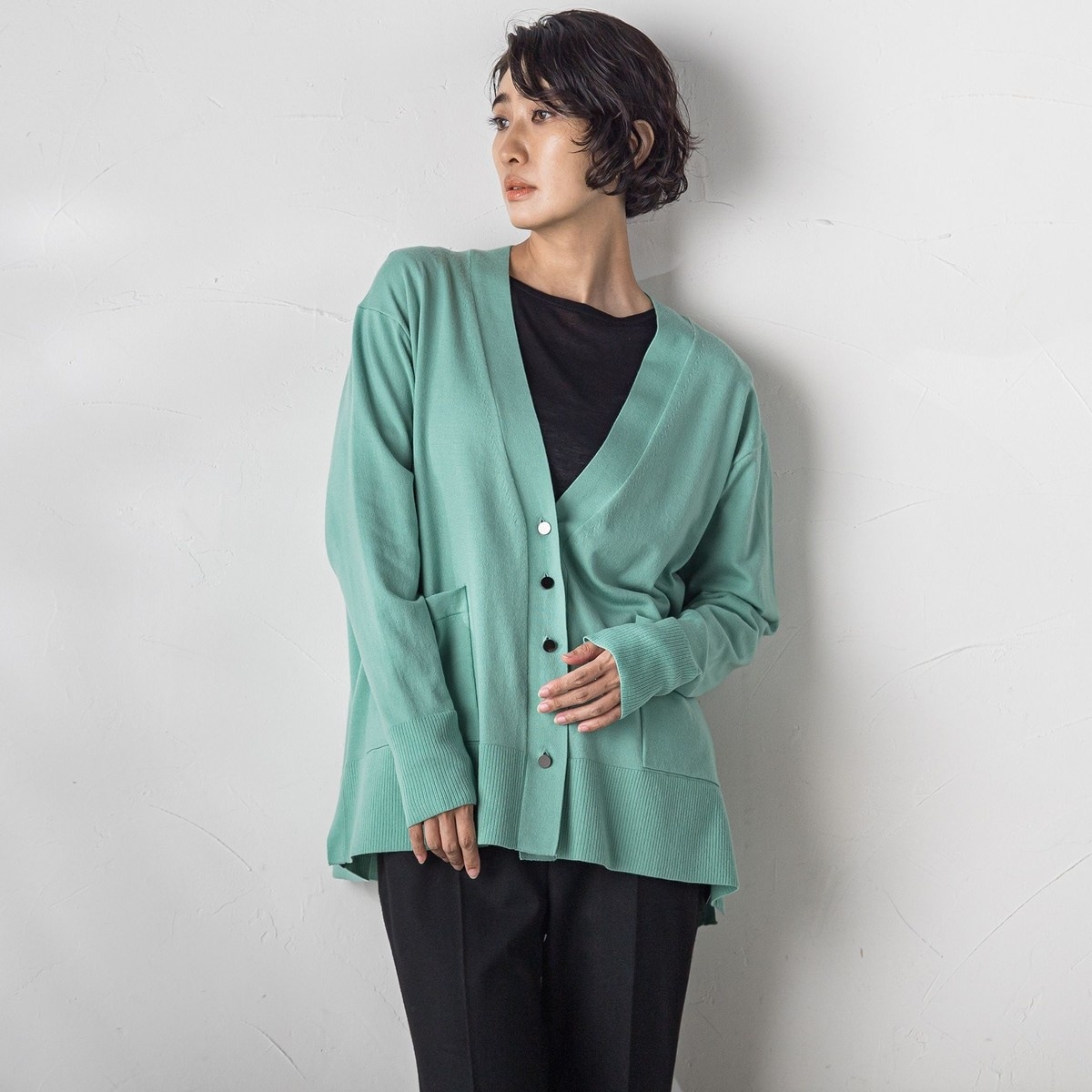 【カタログ掲載】EMPIRE Vネックカーディガン≪手洗い可能≫