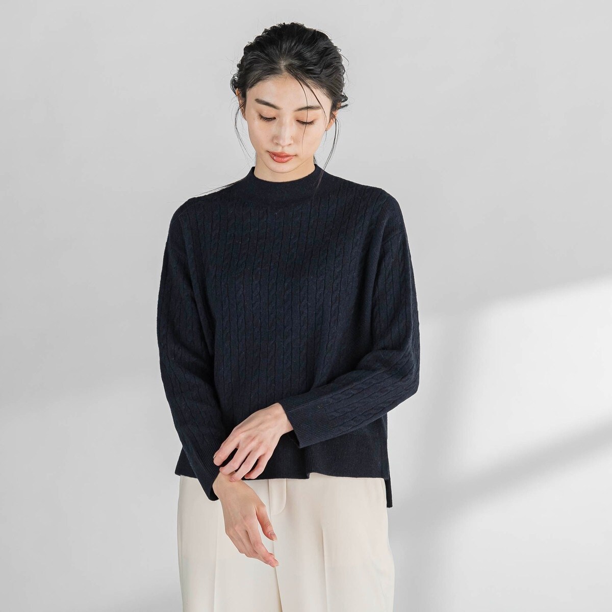 ケーブルニット