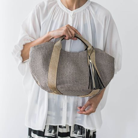 [^ԁF3602-53010]yfUC̓zM`̃tH킢tBAobOBy₩ŉĂ炵fފȂAzFőlۂL[vB|`莝܂Ńnh͒\Bybg{g܂ݎPȂǂ[łTCYłB