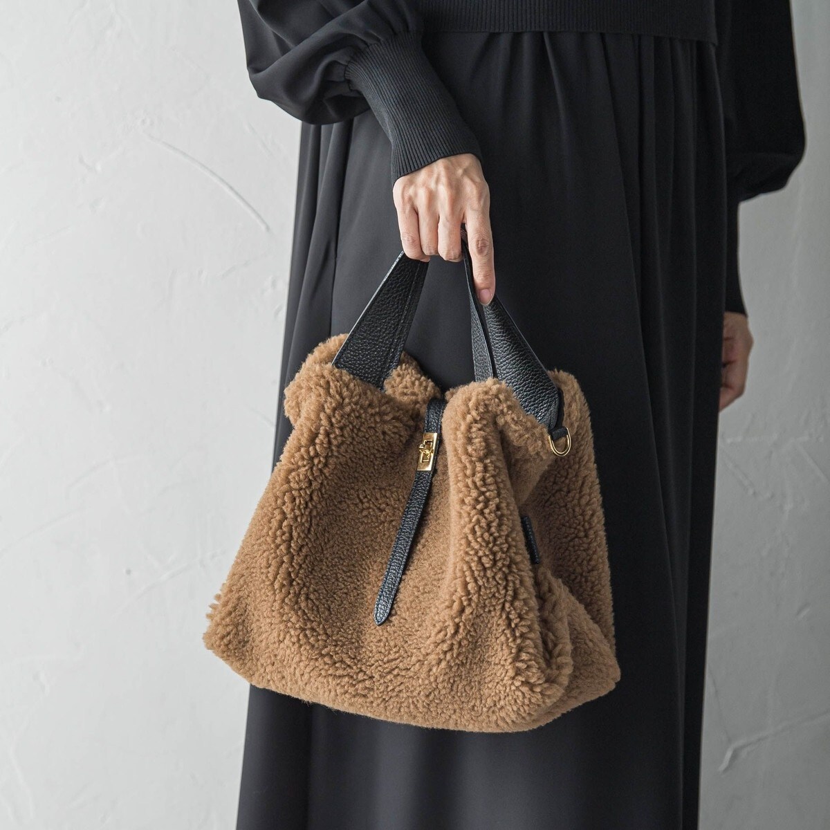 VIOLAd'ORO】イタリアンラフィアシート2WAYトートバッグ