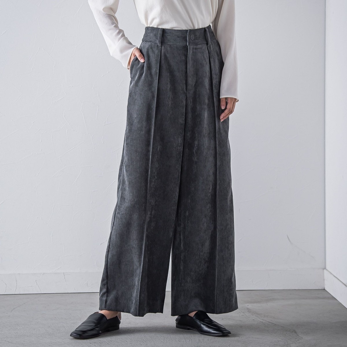 【未使用】la.f…　ラエフ　チェルビックパンツ　Sサイズ la.f(ラ エフ)のパンツの商品一覧|レディースファッション