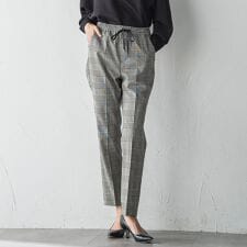 ラエフ(la.f...)の【WEB限定】”すっきり快適な履き心地”テーパードパンツ≪洗濯機で洗える≫