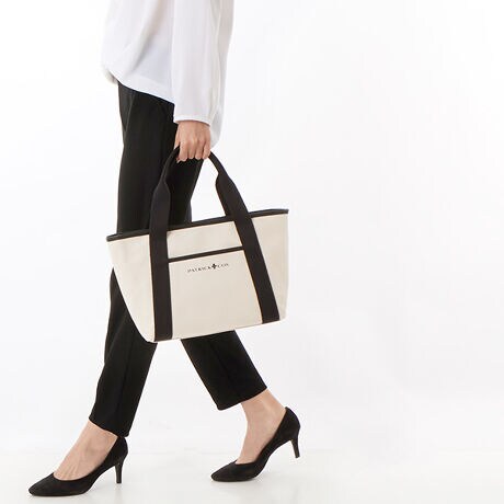 [^:PXLHEFH1]u₩ȃJ[Oڂ䂭JWAȃV[YBỸLoXngpāAJɖDꂽg[gobO͌yAY܂B