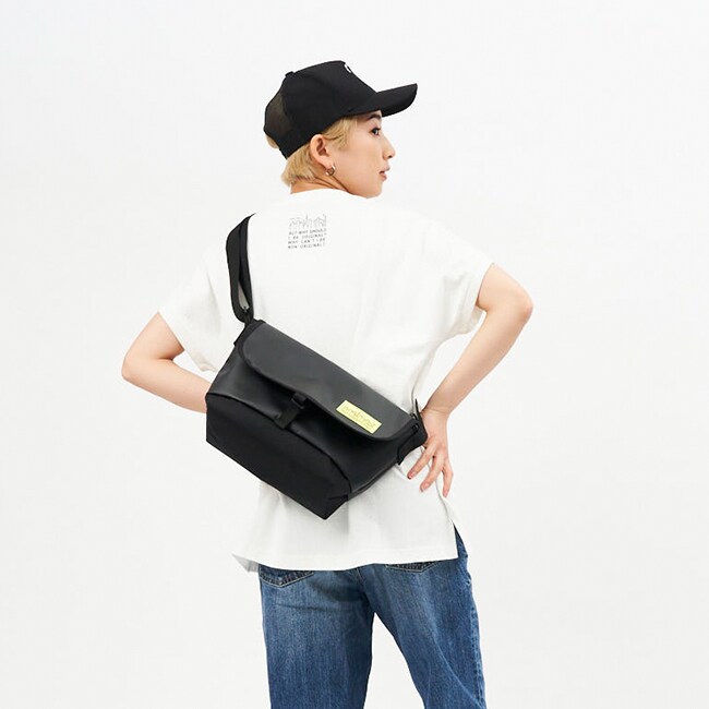 Marine Park Messenger Bag JR Slim Matte Vinyl | マンハッタンポーテージ(Manhattan  Portage) | マルイウェブチャネル