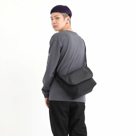 [^:MP1605JRBPDMGNTVGL6]J̓X}[gɉ߂Ahf"xWU["̗pRNVB}bgŃo[CNȎ͊̃RNVɂ͂Ȃ[hA1000D CORDURA Classic FabricƂ̃Rrl[VőϋvɂzBfUCƋ@\nCNIeBȃRNVłBE]̃U[ɔׁACO2Ȃǂ̉ʃKX̔roʂ}ꂽGRth[ȑgł"xWU["̗pE"xWU["ɂ5000mmȏ̍hA܂ϏH{ĂE{fBɂ1000D CORDURA Classic Fabric̗pAϋvɂzEtbvɃ}`LÅ̂fBe[{ꂽfUCEuhS͓F̃vgŕ\Etbv̓}OlbgJEC[Xy[XɎd؂|PbgƃWbp[|PbgEwʂɃWbp[|PbgEWbp[̈ɂ݂͒͂₷ۃR[h̗pEB5TCY[\EV_[XgbvF70cm-133cmE\|PbgF1E|PbgF2