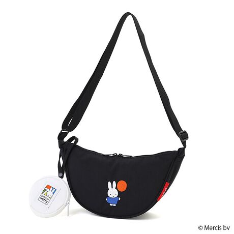 [^:MP2403MF70]I_ŒaAE̐lXɈĂ~btB[Ƃ̃R{[VRNVB2025NɃ~btB[a70N}A2eoꂢ܂BManhattan Portage̒ԃubN{fBɁhu[iJ[hN₩ɉfA|CgłƂĂڂfUCłB70NSz|[`tAߖڂɂӂ킵XyVȊɂȂĂ܂BEubÑ{fBɁgu[iJ[h̃~btB[hJ{AVvłȂڂfUCE~btB[̊G{̐Eʂꂽgu[iJ[hŃfUCꂽ70NSECt@ubNɂ̓Cg500D CORDURA Classic Fabric̗pEV_[Xgbvɂ͏_炩iCe[v̗pEgh̃n[t[VGbg̃V_[obOEJ[uVGbĝɓ݁AANeBuȓT|[gEJ̓_uWbp[JEC[Xy[XɃWbp[|PbgtEV_[XgbvF75-145cmE\|PbgF0E|PbgF1E~btB[70Nxt|[`tEʌ菤ȉi̔̔E͓{Ɍ肳Ă܂BThese products are sold and delivered only within Japan.Illustrations Dick Bruna<br>copyright Mercis bv, 1953-2025www.miffy.com