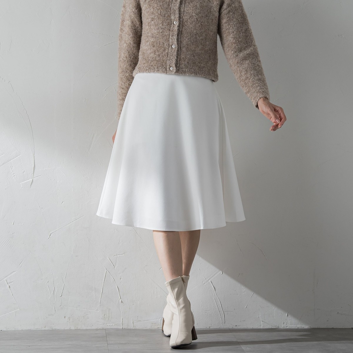 30㎝スカート丈69㎝Merlette（マーレット）ARC スカート 　カラー：ホワイト　サイズ：XS