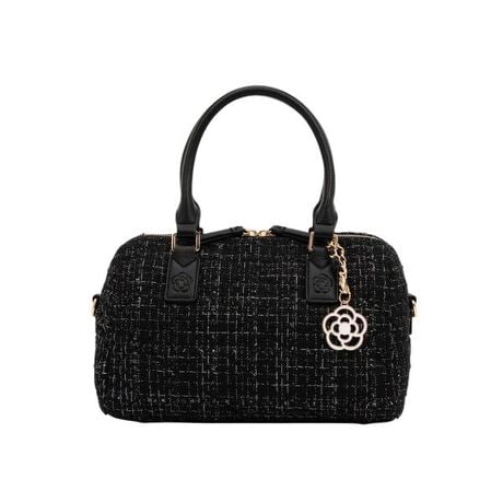 [^ԁF190421]H~炵݂̂cC[hfނɁALeBOH{ďiȗ̊outVIvV[YB؂₩Ɨ𗼗fUĆÃR[fBl[gɋCiYĂ鑶݂łB2waydl̃V_[E莝̗X^CgłṕBoCJ[̃`F[ƃJA`[fUC̃ANZgƂȂAVvȂڂdオɁBg₷J[ƃTCYŁAʋ΂₨oAGߊ̂X^COɕL􂵂܂BEA4Ήi22~31cm)F~Ezi10~20cmjFZEybg{gi500mljFZEybg{gci500mljF~y[J[TCY@()zFREE : d:530gC :19.5cmC :28-31cmC }`:12cmC 荂:13.5cmC V_[Xgbv̒:94-121cm