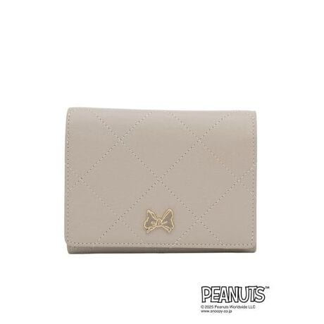 [^ԁF190511]l̗VѐSAiŃ`[~OȃRNVBCLATHASAEňuPEANUTSvƂ̃R{[VACeołBXk[s[̌pAR~bN璅z𓾂{`[tȂǁA肰ȂfBe[ŗVѐSvXBLN^[ACełȂACLATHAS炵GKXZAlɂӂ킵dオłBobOƂźAZbgŎĂꊴAR[fBl[g̃ANZgƂĂ߂łBgɃ{`[tAwʂɂ̓Xk[s[̌p炢A肰ȂVѐSfUCɎdグ܂BXk[s[炵ق̂Al킢dオ肪͂̃V[YBLeBO{GKgȈۂoBJ[̓N[ElCr[ECgO[3FWJŁAzƓ܂^Cv2^pӁBCtX^Cprɍ킹āADȃ^CvIт܂BPEANUTSt@͂ÃX^COɂ肰Ȃ؂Yɂ҂łBy[J[TCY@()zTCY:H:10^W:13^D:3^d:140g^Owʃt[|Pbg:1^t@Xi-K^D:2^J[hXbg:17^t[|Pbg:1