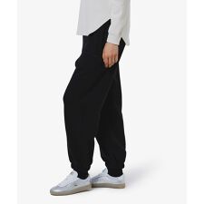 ラコステ(LACOSTE)の裏パイルスウェットジョガーパンツ