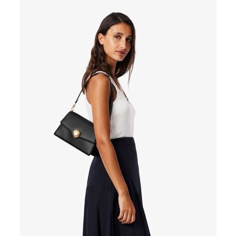 [^ԁFNF5105IT]ejX̃GbZX_ɗn܂U[V_[obOY^U[̕ƂƂtbvfUCGKgȑ݊V_[obOBejX{[`[tɂS[h^obNANVbNȃVGbgɃ_NXȃtB[OY܂BV_[ƃNX{fB2wayŊy߂_uXgbvŃtH[}ɂfC[ɂAWA₷2̃Rp[gg2̓|PbgAwʂ̃tbg|PbgłǂȃV[ɂ\ȋ@\𔭊܂BÊ^U[EGKgȃtbvfUCɁAejX{[`[tɂS[h^obNEV_[łNX{fBŎg_uXgbvE₷2̃Rp[gg2̓|PbgAwʂɂ̓tbg|PbgEGKXƃX|[eB𗼗AꂽbNXL22.5 x H13 x D9cm