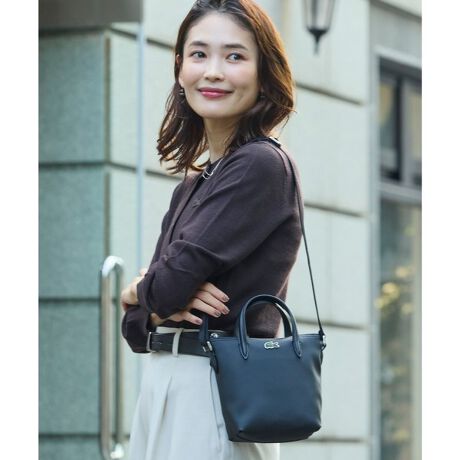 [^ԁFNF2609PM]IItpŊ􂷂g[gfUC̃~jobOzX}[gtHȂǁAo̕KiRpNgɎ^Ԃ̂ɃWXgTCỸ~jobOBŜgbvWbvŃ~jg[ĝ悤ɃIItpŊ􂵂܂BO\ȃXgbvtŃV_[obOƂĂy߂2waydĺBNVJȃjSpb`iȃANZgɁBzX}[gtHȂǂ̓gѕi{At@x̎[͂ŁAfC[Ɏg~jobOłBVv1CfUCŁAg[gobÔ悤ɃtɎgЂƕiłBnhƃV_[Xgbv̂ǂzA2WAYfUC͓IBɂ̓L[tbN𓋍ڂĂ̂ŁA₷̕ۊǂɂ֗łBSize: L15 x H18 x D7cm|Vc L1212̎̎qn̕ČNX{fB~jg[gBzX}[gtHȂǂ̓gѕiɂƂRXނ킹Ď[ĂAfC[[Xɂ҂̃ACełBVv1CfUCŁAi荞݃tɎgƂ́BtF~jȃeCXgYXȃV_[Xgbv͎O\Ȃ̂ŁAnhX^CɂXCb`\BWbv̊JňSɉו[ł̂ŃANeBuȃV[ɂœKłB