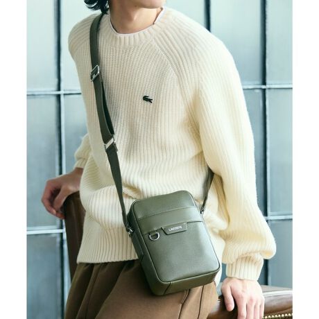 [^ԁFNH5047OI]sIȃ[hY킹OCU[dẴ~jTb`FobOV{̂GKgȕ\͂̃OCU[ŎdāAX}[gȏc{fBɔ̏iȃuhl[SŃANZgvX~jobOB~j}ȃbNXɃtbg|PbgƃL[OŃ[eBeB[߂܂B߉\ȃV_[Xgbv͂̓̃X^COɍ킹Ē̃AWR݁B̕KiRpNgɎ[ĂX}[gȃ~jobÓAfC[[Xgx܂Ŋ􂵂܂BEiȕ\oV{LȃOCU[EX}[gȏc^tHɃtbg|Pbgz~j}fUCEVvȂhuhl[SE߉\ȃV_[XgbvŃNX{fBX^CɂΉEOɃtbg|PbgƃL[OtL15 x H21.5 x D6.5cm