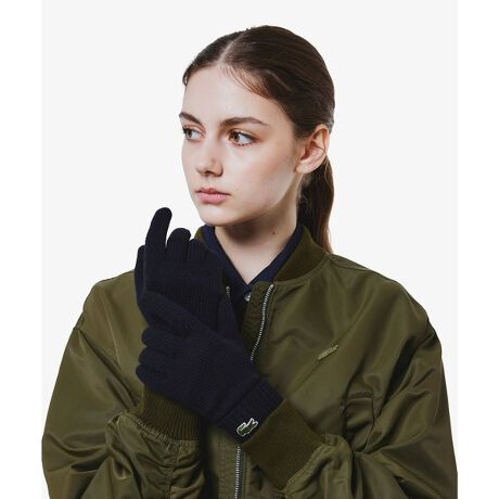 [^ԁFRV036J-99]VvfUCɂėp̃GbZVE[jbgO[uEyƂ炩ȕ͂̃E[jbgfށEǂȃX^COɂΉGbZVȃVvfUCET߂ȃANZgƂċ@\܂ԂJtXE^b`plΉEjSpb`|CgŔzu