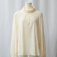 エンボスベロアスタンドカラーブラウス