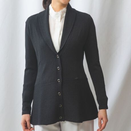 [^ԁF30-32-11-808]@ׂɋP̃yvJ[fBKBiJ~[`FԂ̃ACe؂₩ɃAbvf[gBtAȃyvVGbgGKgȏ炵ۂo܂B{^ƃv[g͓Fɂ܂Ƃ߂ăVvȃfUCɎdグ܂BG߂̕ςڂɂƉHD邱ƂłAp܂肻ȃACełBEJ[WJ̓ItzCgAubNETCYWJ1(M)9E2(L)11E3(2L)13E4(3L)15