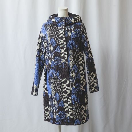 [^ԁF50-42-26-025]X^CbVŐꂽfUC͂̃V[OR[gBV[OH̊𐶂ݏoAGKgŏ炵VGbgo܂ByʂȂhɗDAG߂̕ςڂ⊦G߂ɂ҂BVvȃR[fBl[gɉ؂₩邱̃R[ǵAghӎt@bVACeƂāAȂ̃X^Ciグ܂Bo[VuŒp\ŕƖnIׂėp1BNfs Selection 蕿Bylandi/fBz1948NAhEfB̓C^A G|őOgłufBb^EGIXvݗBfBЂ̋NƓNw͍וւ̂ƕiB1956NɒafB̃CR[gĆAMƍŐ[̋ZpɂĐݏoAAE^[EFAƗO̕\ƂȂĂ܂BKȃJbeBOƃtBbeBOARȓƃvgn̖AvȂfBe[̑M\Ă܂B