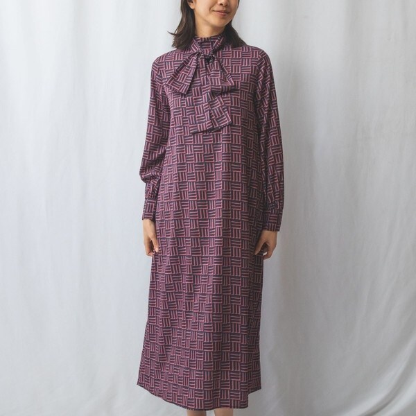 NARACAMICIE】ライン幾何柄リボンワンピース | ナラカミーチェ