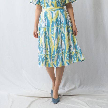 [^ԁF30-51-08-942]C̐ʂ̂悤ȃEF[u􉽃vg̃XJ[gB͗l̓y₩Ń\tgAC̃VGbǵBтɗhtAX^CO؂₩ɉo܂Bx[VbNȃVcƍ킹邱ƂŃR[fBl[g̎ɂȂCpNĝACeBV[ỸuEX(30-51-02-908A30-51-04-909)ƍ킹΃s[XCNȒȂyނƂł܂BEJ[WJ̓CG[A^[RCYETCYWJ1(M)9E3(2L)13E4(3L)15