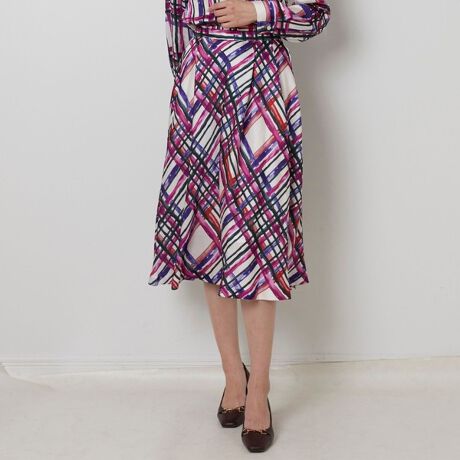 [^ԁF30-52-08-923]Tefނ̂ӂƗhtAVGbgiɌXJ[gBʉ̂悤ȗVѐŜ`FbNڂ܂BEGXg㕔̓SdlŒ߂ȂATCht@Xi[ɂ蒅EmXgXBVvȃgbvXƍ킹邾łT}ɂȂAfނ̃gbvX(30-52-01-912A30-52-01-913)ƃs[XɒȂ̂߂łBEJ[WJ̓O[AsNETCYWJ1(M)9E3(2L)13E4(3L)15