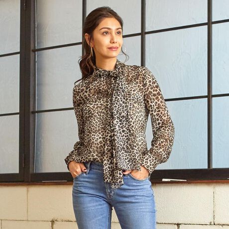 ☆ナラカミーチェ ヒョウ柄とフラワープリントのブラウス 揺るぎなく 