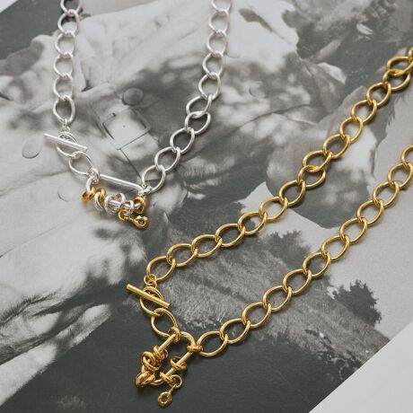 [^ԁF4134-50007]yKetty CheriezghAقǂ悭GbWt@bVObYɓuhBGKgŐꂽiȃACerI[YiuȉiŒāBfUCrbg`[tAۓIȃfReouXbgBPOINT̂l̃`F[`[J[VoBƂۂō̂}et̃`[J[lbNXB邾ŃfRe؂₩ɓĂACeB`F[L̏d݂cȂ悤ɁAؚȃfUCɁBrbg`[tƃ`F[̃^bNȌ򊴂A茳ɏiȃANZgY܂BV[ỸuXbg̃R[fBl[gg߂łBh[hȃlbNX́AZ߁fUCBVvTVcR[fA߂̃`FlbNX̂ŉ؂₩̂邫ꂢ߃[hɁB`F[~`F[̏d˕tN͓ɂ߁B摜̏i̓TvƂȂ܂̂Ŏۂ̏iƎdlAHATCY኱قȂꍇ܂Bql̃j^[ɂۂ̂FƑقȂꍇ܂BBe󋵂̓ɂAFقȂČꍇ܂B֘A[hFketty Ketty Cherie PeBVF[ fB[X 2025t 2025SS t t  V lR[f  