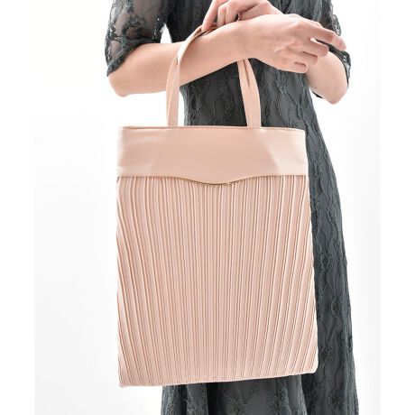 [^ԁF1132122104]TuobOƂĂCobOƂĂg閜\p[eBobOBfUCA4TCYiobOB\Ɏ{ꂽv[cHS[h̃C̉؂₩ȃfUCŃTuobO͂񃁃CobOƂĂg܂BJ̓t@Xi[dlȂ̂ŒgSz܂B|PbgĂ̂ŉו̐₷̂TCYA4t@C֗ȃTCYłBX^COIA2ɂ͂񂨐HӉȂǂł܂BîCɓo^ ēגʒm̂킸AȃvCX_Ȅ󂯎邱Ƃł܂BЂo^̏iWEB̔iƂȂĂ܂B