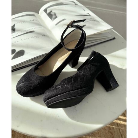 [^ԁF1040114701]s[^[oI|I₷̑IMAJESTIC LEGON̒ԂӂӂpvXBfUCV[YlĈӂӂpvXBӂӂ̃NbV~l߂ĔQ̗SnɁBܐ敔̒~tFCNXG[hɂ邱Ƃő̂悳ɂtoIɂƂɂNbVƂŌCYm炸̗₷ɁBq[̍፷Cɂq[fUCȂ̂ŁAɋrʂĂ܂B̓ubÑoG[VĂɎgV[gBubNFX[XubNn̑F[XubNn̑2F肳ɃcC[hfނ̃AC{[(zCgn̑2)EubNx[X(ubNn̑3)ԓITCYbEbL߂̕ĂVGbgBi23.5̕lł傤ǂTCYłBHXXLTCYWJX^[g܂BMAJESTIC LEGONV[YΉTCYSTCY@22.0`23.0cm   MTCY@23.0`24.0cmLTCY@24.0`25.0cmXLTCY 25.0`25.5cmXXLTCY 25.5`26.0cmfނ̓ɂ኱ق鎖܂BX^COVvȃfUCʊwEʋ΁EItBXEf[gȂǗlXȃV[Ƀ}b`Ă܂B~jEO킸閜\pvXłBîCɓo^ ēגʒm̂킸AȃvCX_Ȅ󂯎邱Ƃł܂BЂo^Tvł̎BëׁAiƎdlقȂꍇ܂Bi̐F́ABeꏊ̂ȂǂɂFČꍇ܂B܂Aql̂g̃j^[ȂǂɂFقȂČꍇ܂B\߂̏ゲB̏iWEB̔iƂȂĂ܂B