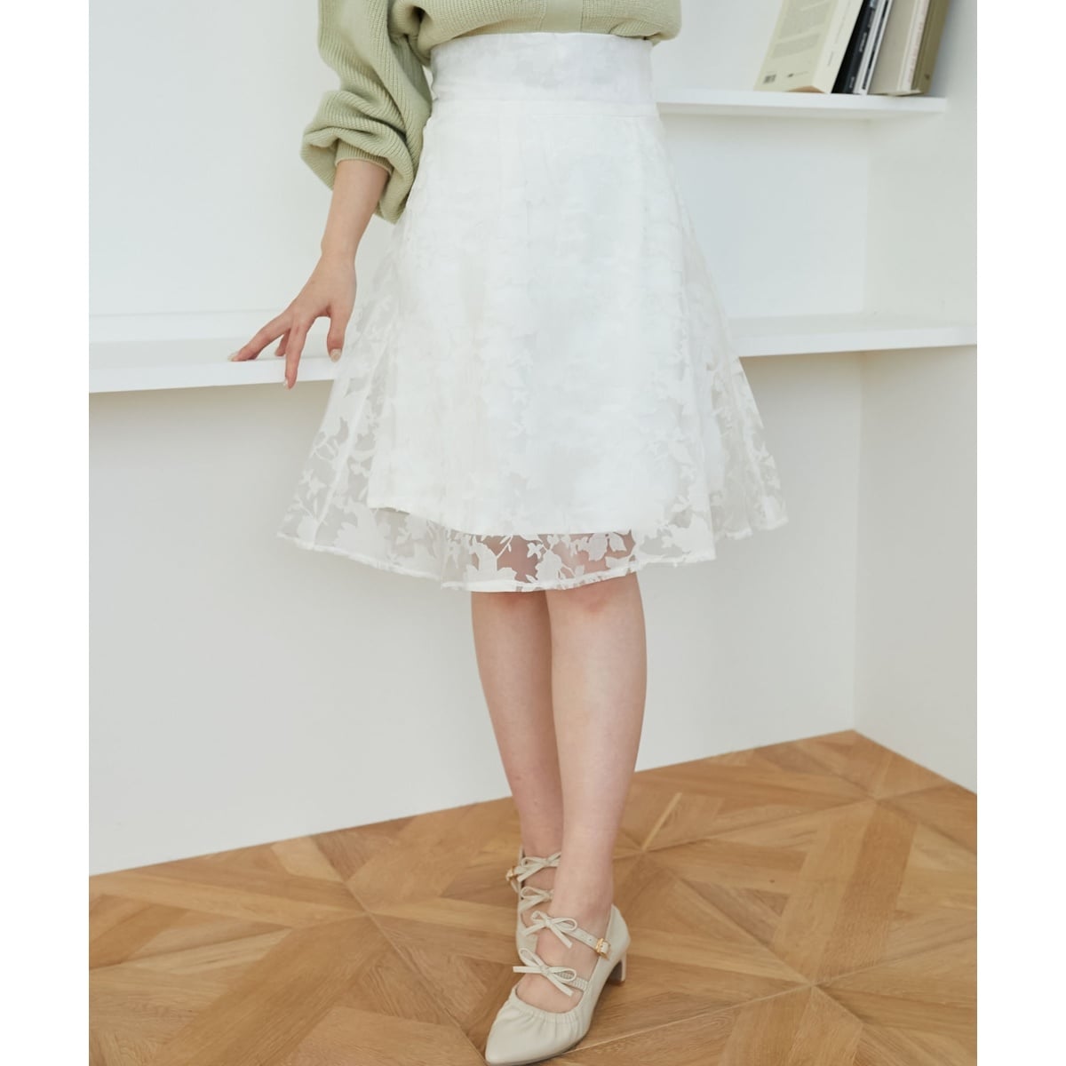 バックレースアップフレアスカート