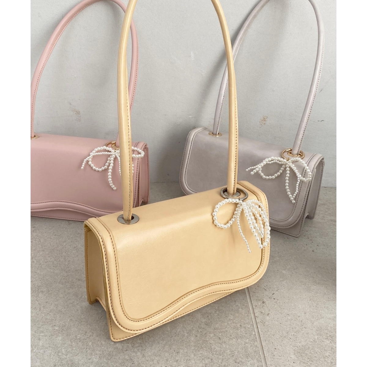 [�}���C]�`���[���Z�b�g�����n���h���o�b�O/�}�W�F�X�e�B�b�N���S���iMAJESTIC LEGON�j �C�G���[