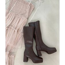 マジェスティックレゴン(MAJESTIC LEGON)の美脚ストレッチロングブーツ