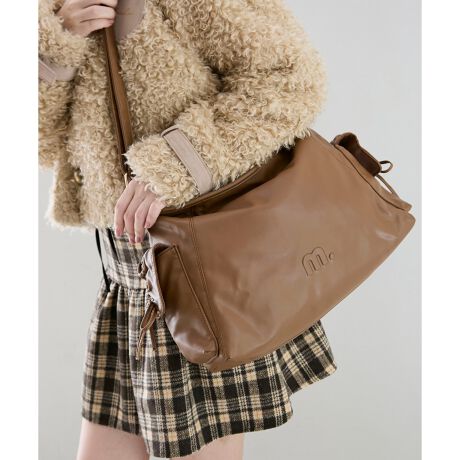 [^ԁF1057126502]eʂȂ̂ɌyʁI_炩̖\obOfUCPCeʂȃobOBTCh̃|Pbgɂ̓hXgfUCꂩ킢炵vXBX}zA[͔Qł炩ȍfނȂ̂ŁAו͒̂VGbgAוȂ͂ƍۂVGbgɂȂ܂BV_[͎΂ߊ|ł钷܂ŐL΂Ƃł̂ŁAוłSłTCYPCP[XAzA|[`ȂǂoʊwAʋ΂ɕKvȃACe\Ɏ[łTCYłBF57`110cmX^COԕ`FbÑBe[WR[fɍ킹ƃghCɑĂ߂łBîCɓo^ ēגʒm̂킸AȃvCX_Ȅ󂯎邱Ƃł܂BЂo^Tvł̎BëׁAiƎdlقȂꍇ܂Bi̐F́ABeꏊ̂ȂǂɂFČꍇ܂B܂Aql̂g̃j^[ȂǂɂFقȂČꍇ܂B\߂̏ゲB̏iWEB̔iƂȂĂ܂B