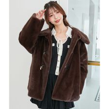 マジェスティックレゴン(MAJESTIC LEGON)のビットデザインファーブルゾン